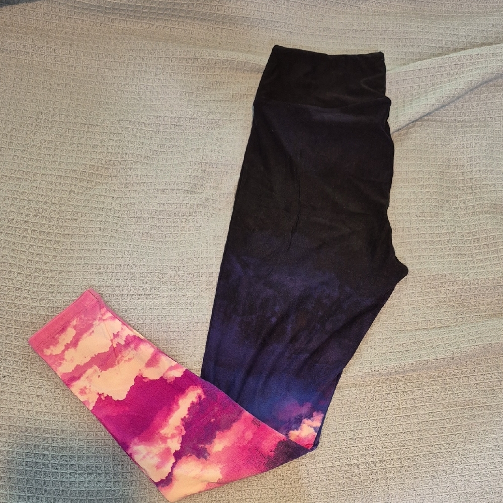 LuLaRoe Pink and Purple Cloud Leggings